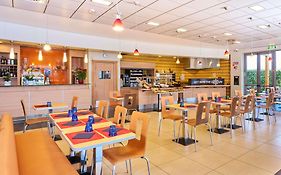 Ibis Como